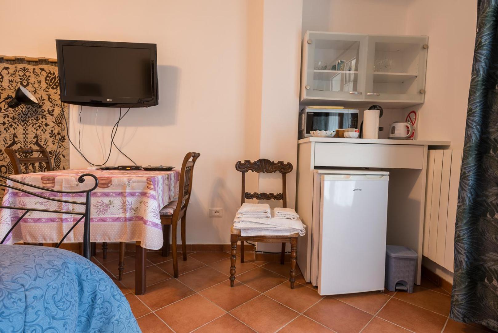 Bed and Breakfast Tra Gli Ulivi П'єтра-Лігуре Екстер'єр фото