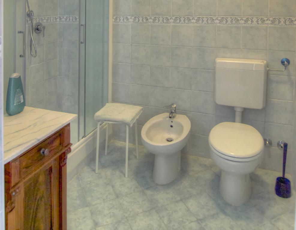 Bed and Breakfast Tra Gli Ulivi П'єтра-Лігуре Екстер'єр фото