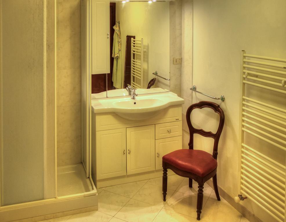 Bed and Breakfast Tra Gli Ulivi П'єтра-Лігуре Екстер'єр фото